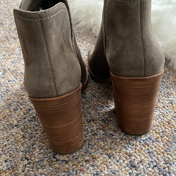 Steve Madden peep toe booties - Picture 5 of 6